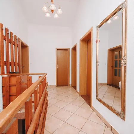 House For Vacation Runac Villa