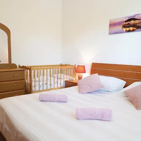 House For Vacation Runac Villa *